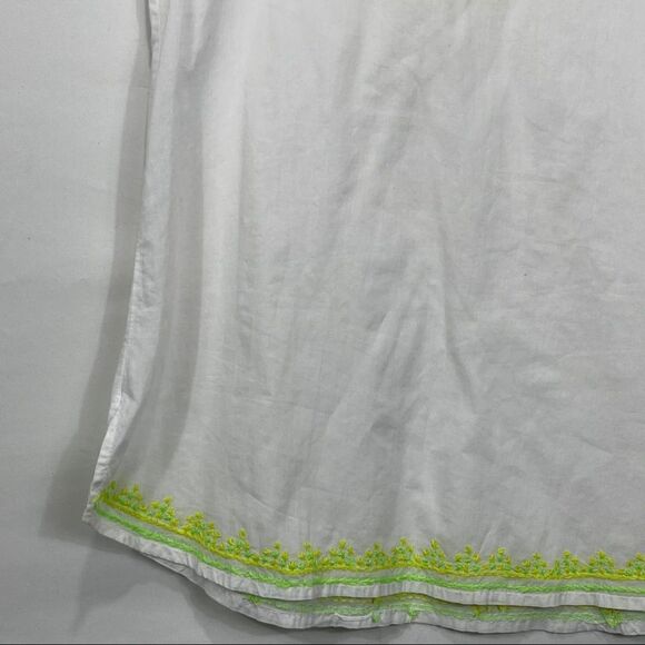 Subtle Luxury White and Green Boyfriend Shirt - Picture 4 of 12